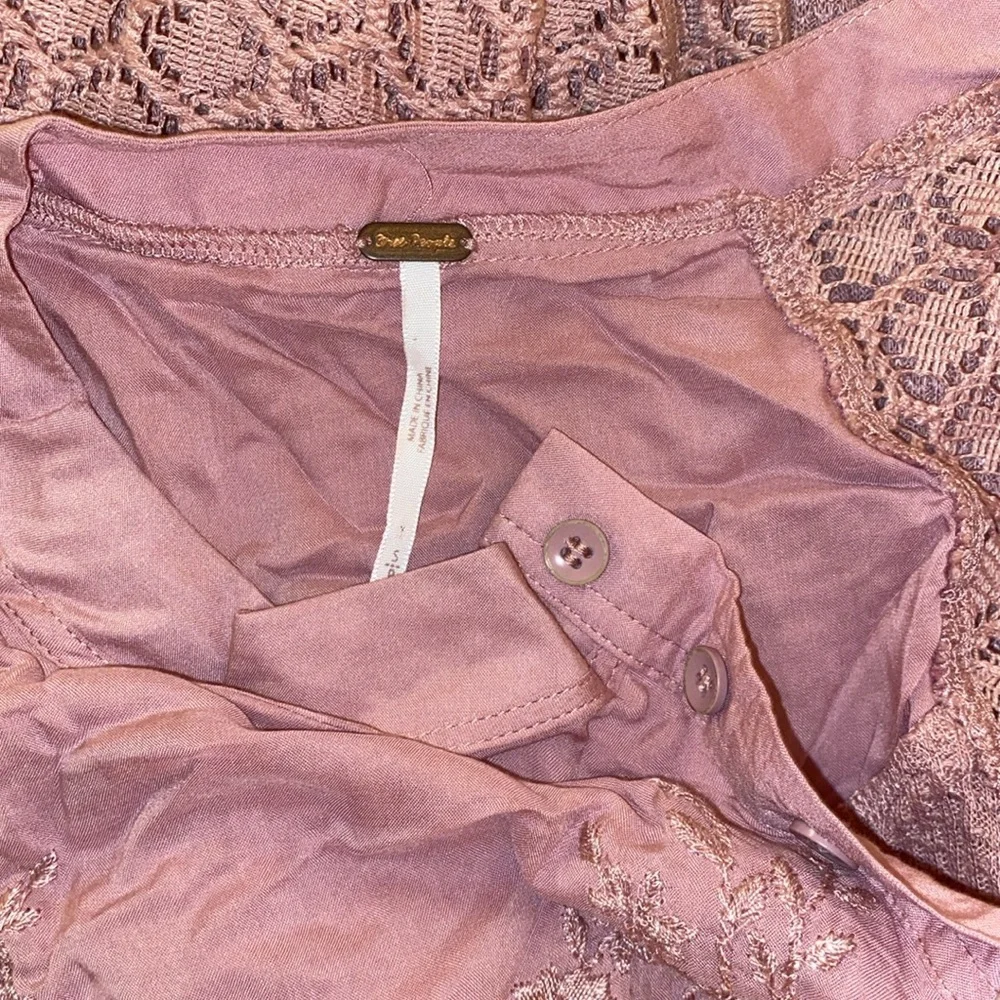 Free People Dusty Rose Embroidered Crochet Lace Waffle Knit Thermal Blouse Top - Picture 7 of 9